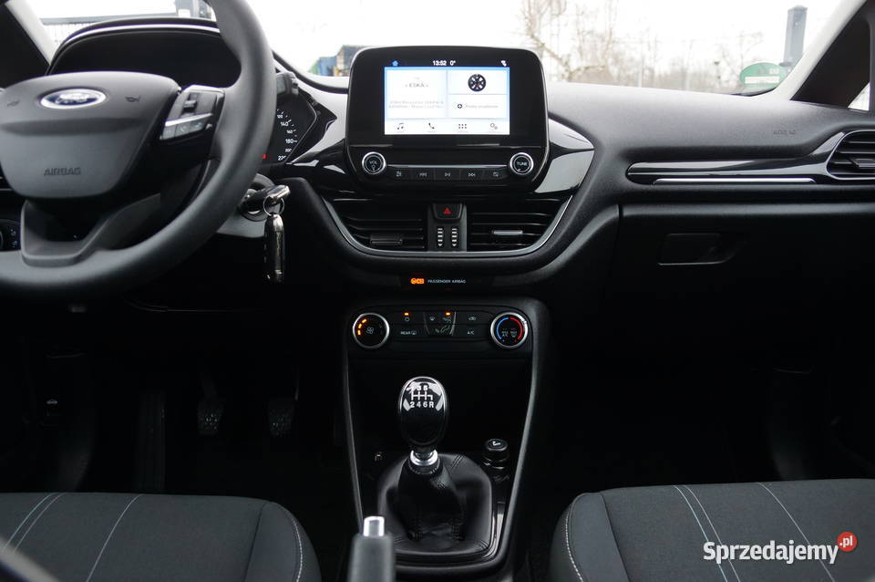 Ford Fiesta 10 Benzyna 100 Klima Kamera Mały