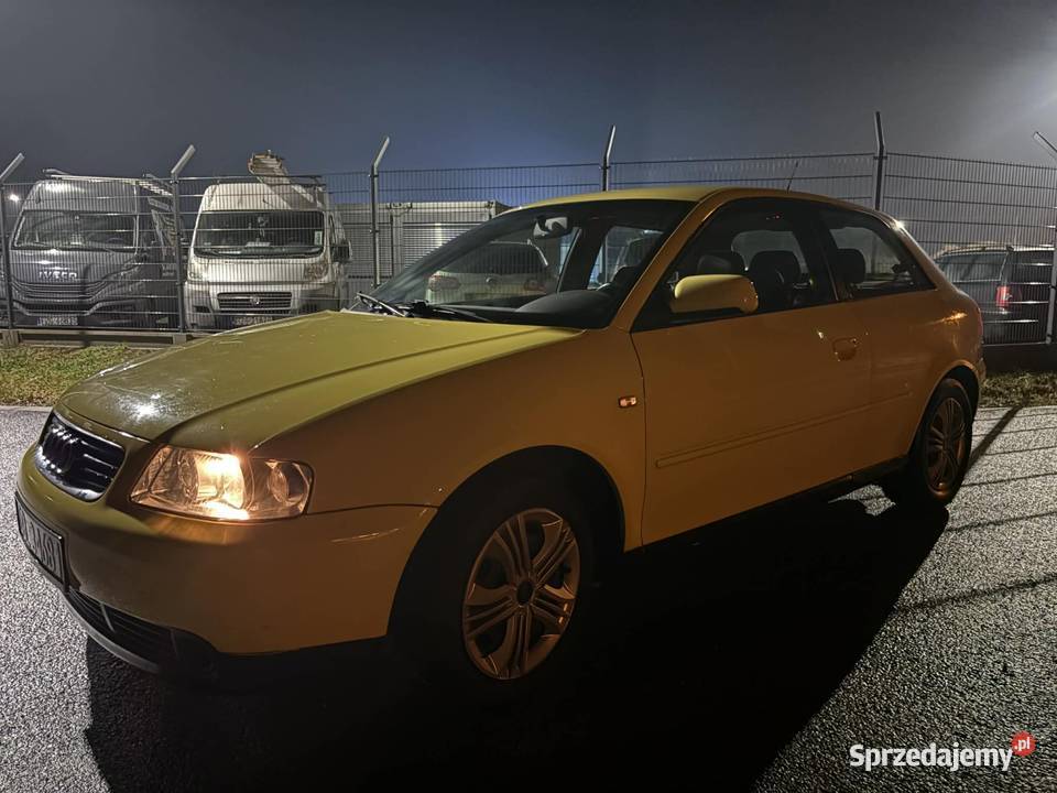 Audi a3 16 benzyna sprzedam