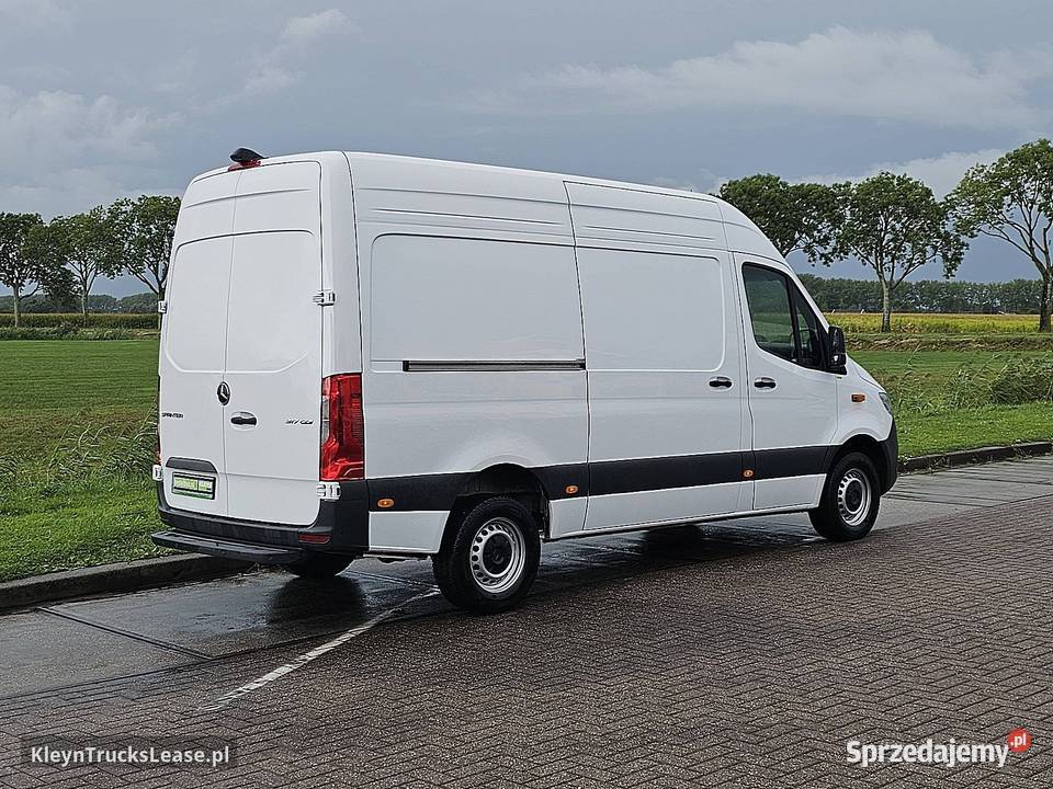 MercedesBenz SPRINTER 317 L2H2 LED Mbux10
