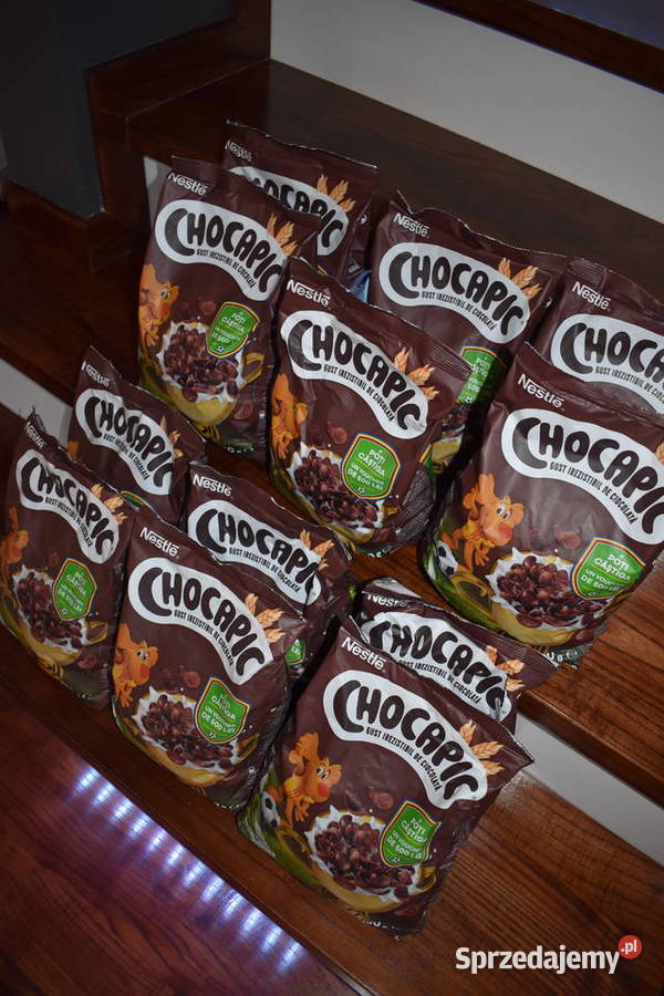 Karton płatków śniadaniowych firmy Nestl