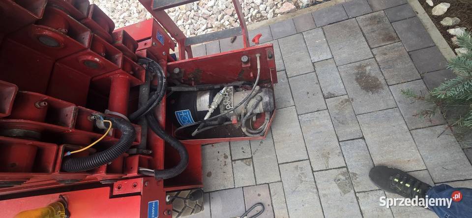 podnośnik nożycowy Liftlux IT5980 Rok produkcji 2011 Dźwigi, podnośniki sprzedam