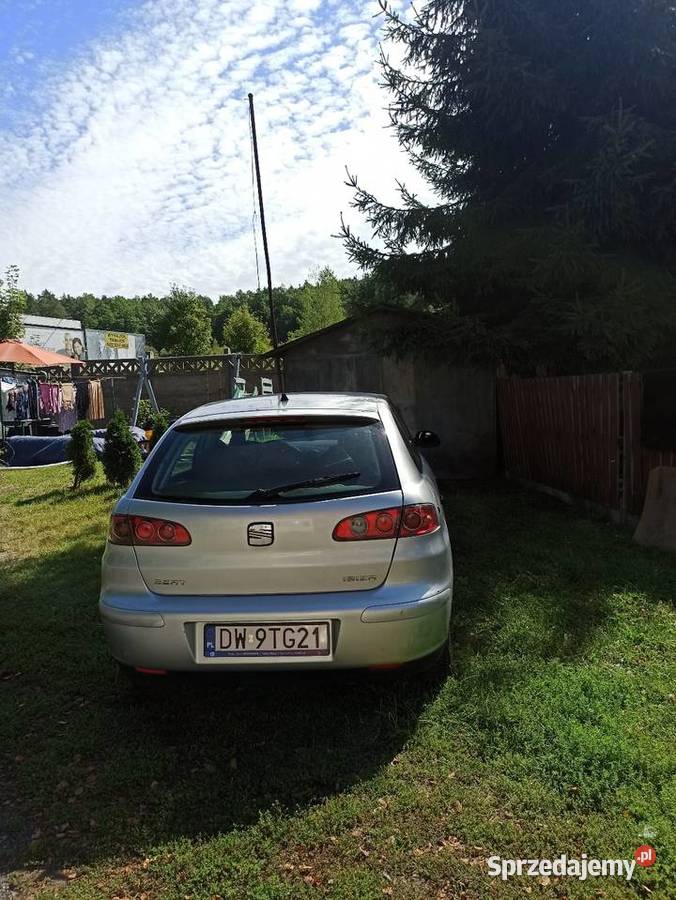 Seat Ibiza 12 benzyna 2005 r Ważne opłaty 70KM Ibiza