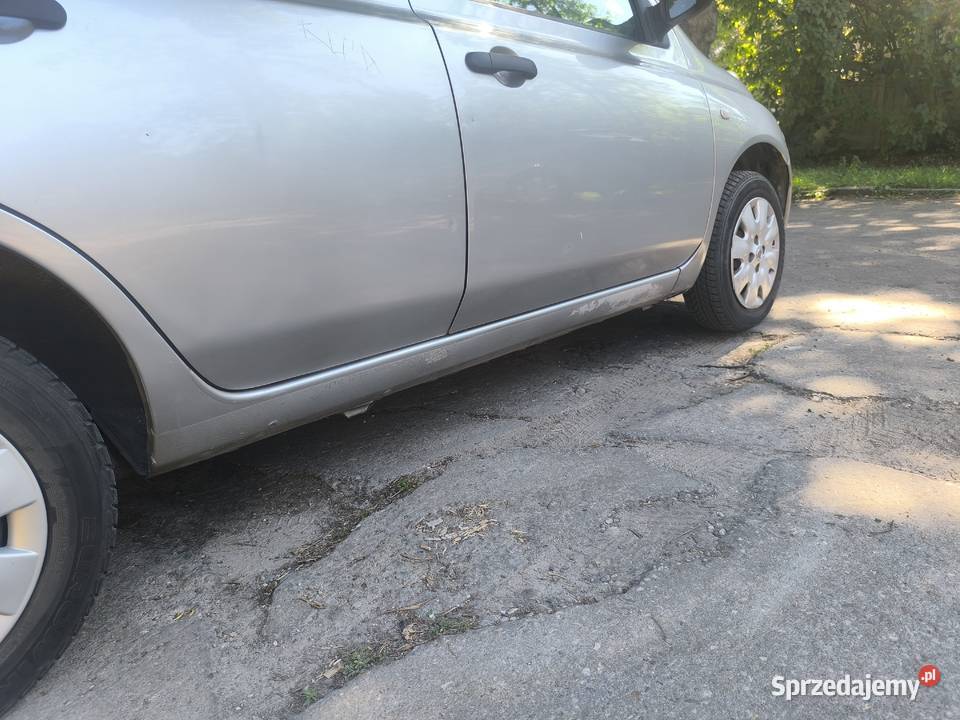 Nissan Micra niski przebieg nie pognita łódzkie Zgierz