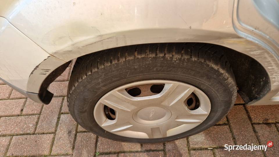 Ford fiesta 13 benzynka super autko nieuszkodzony Łuków