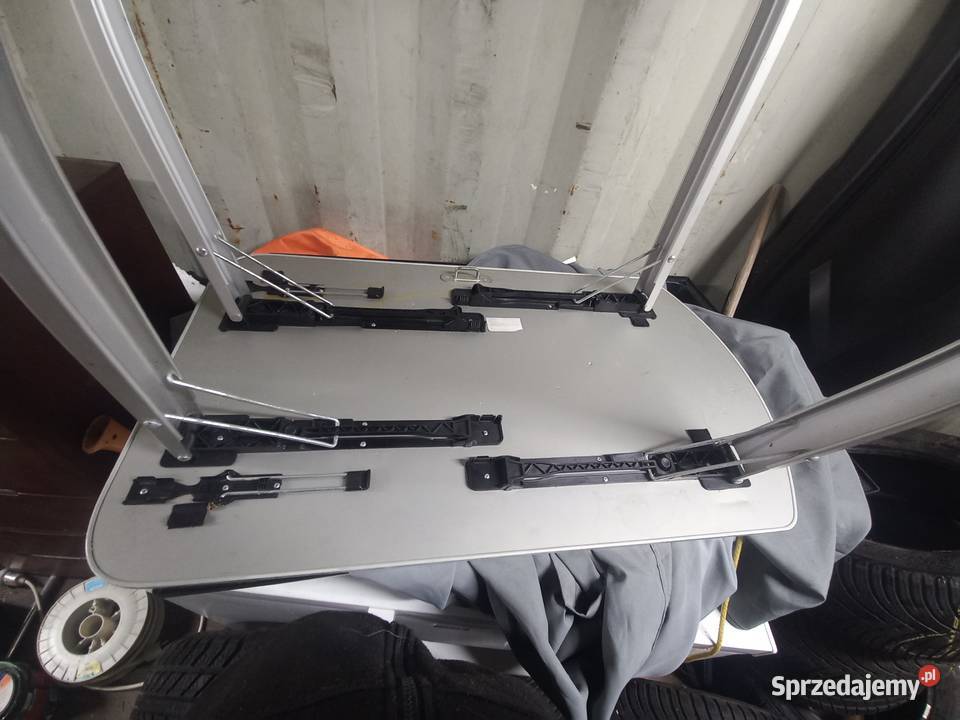 7E6861171A Stolik Multivan T5 California Camper Puck