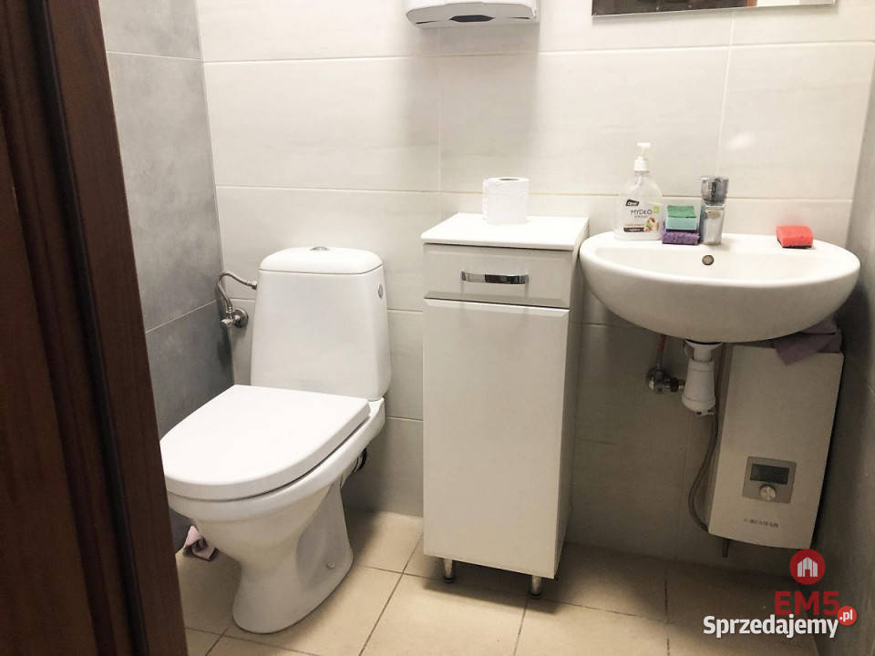 Lokal Białystok 95 metrów Ilość pomieszczeń 2 Lokale użytkowe sprzedam