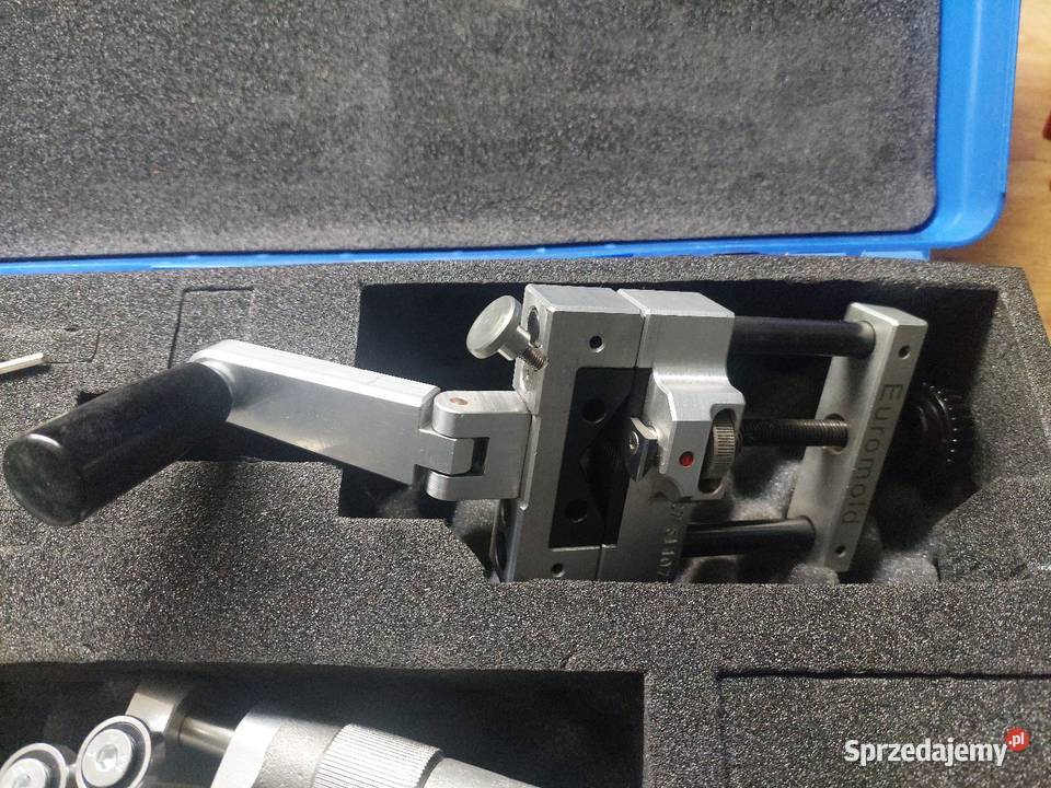 Zestaw narzędzi do obróbki kabli SN