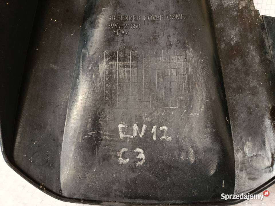 Yamaha R1 RN 12 błotnik nadkole