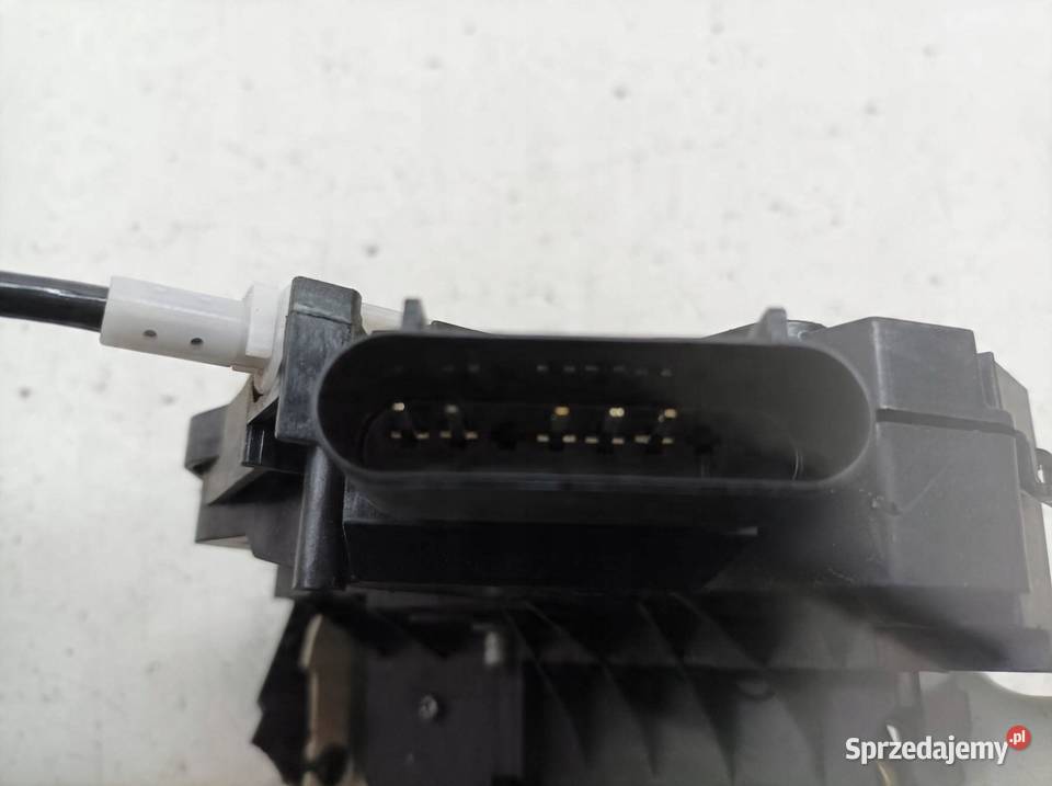 ZAMEK DRZWI PRAWY PRZÓD EU MK8 BK31V219A64CJ