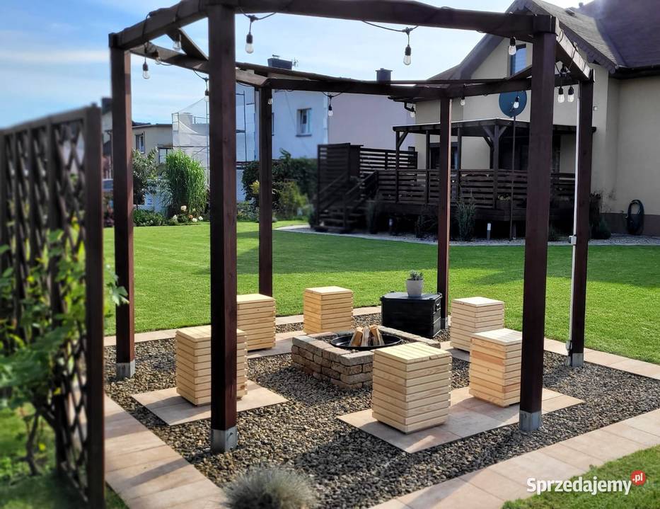 Siedzisko ogrodowe drewniane tarasowe pufa Kalety