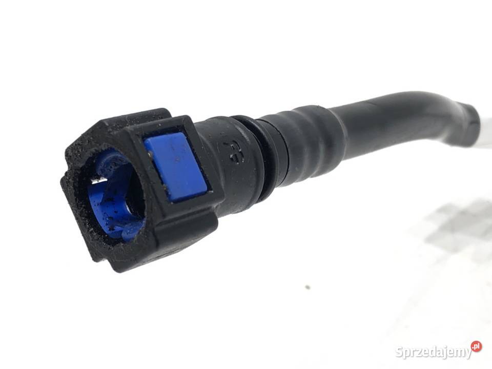 PRZEWÓD PŁYNU CHŁODZĄCEGO MERCEDES GLE