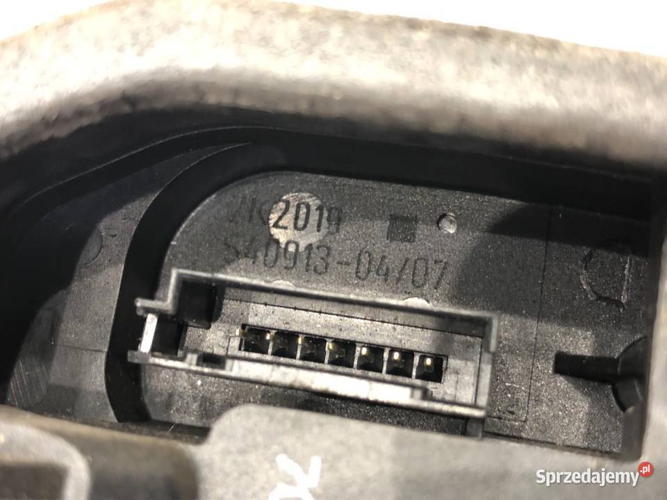 ZAMEK DRZWI PRAWY TYŁ BMW E90 SedanLimuzyna 0412