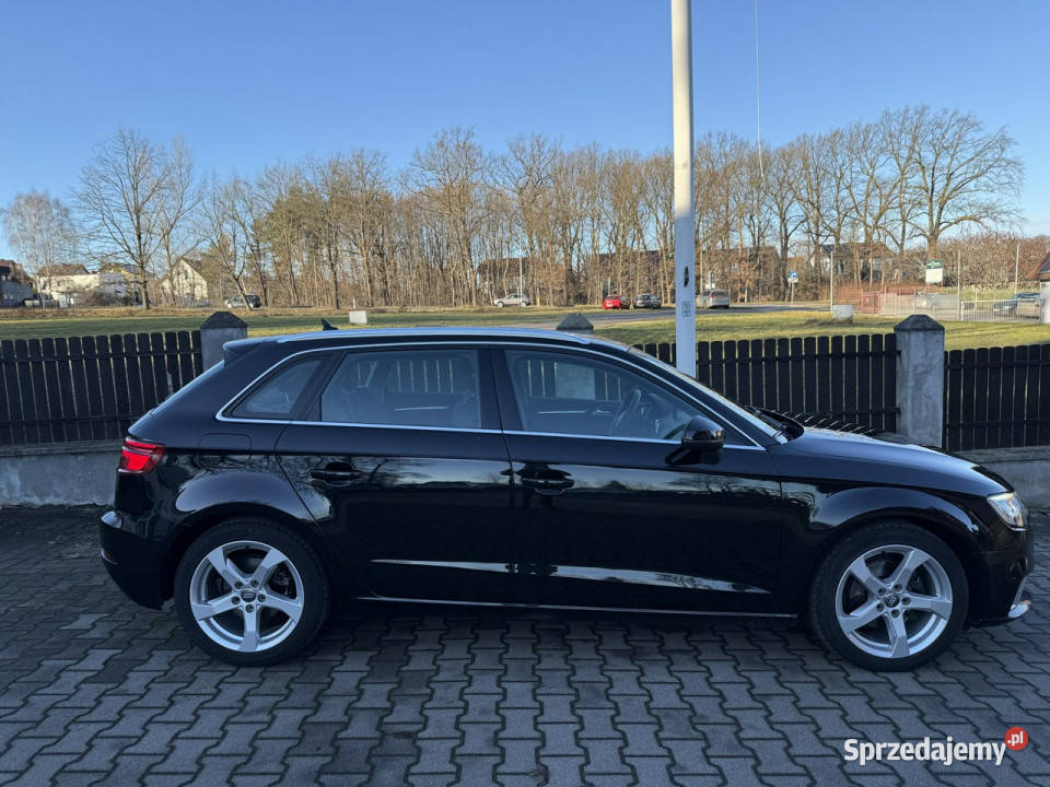 Audi A3 Sportback 20 tdi 150 automatic ładna światła do jazdy dziennej