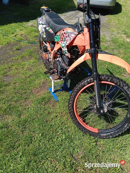 sprzedam Crossa 250 4t Pozostałe śląskie