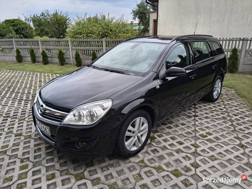 Opel Astra 16 Kombi Glinnik