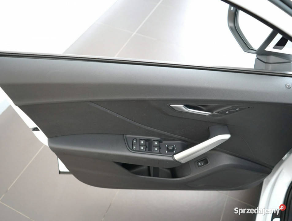 Audi Q2 35 TDI 150 Kamera MartwePole Navi Samochody osobowe