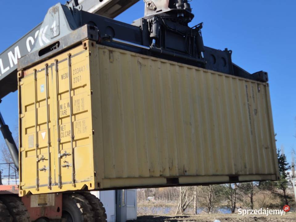 Kontenery 20DVDC transport na ternie woj Gdańsk