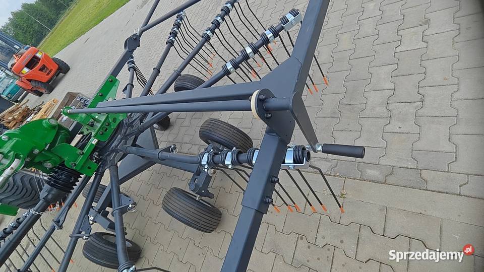 Zgrabiarka InterTech 2karuzelowa ZKD800 nieuszkodzony Piotrków Trybunalski sprzedam
