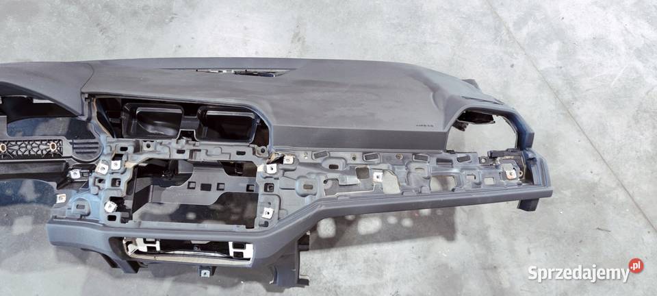 DESKA KOKPIT KONSOLA AUDI Q3 F3 83B ORYGINAŁ Przystajń