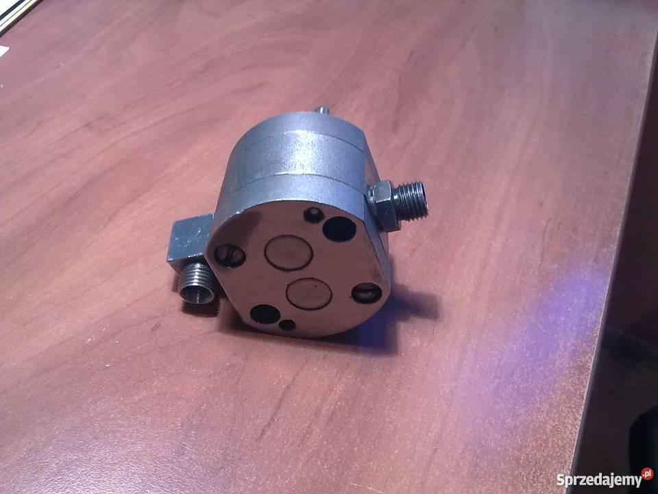 Pompa smarowania do tokarki 1M63 601273528 Rybnik