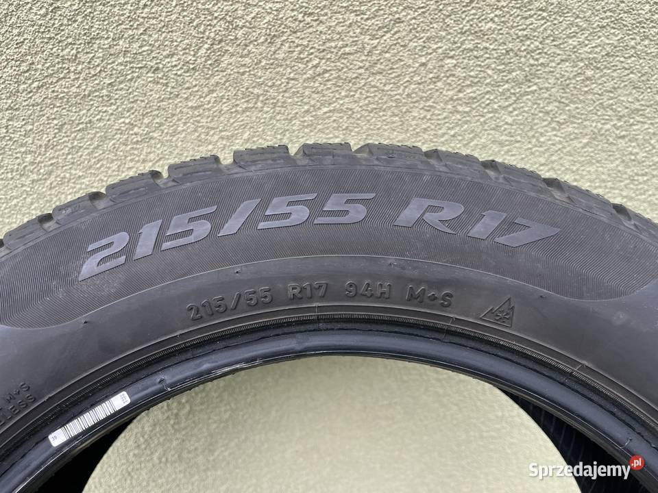 Opony zimowe Pirelli Sottozero 3 21555 R17 Żywiec