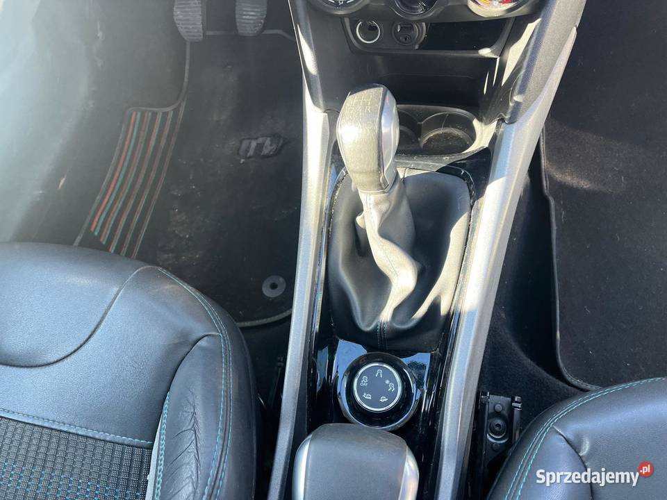 PEUGEOT 2008 12i PureTech 110 Urban Cross DW035 śląskie