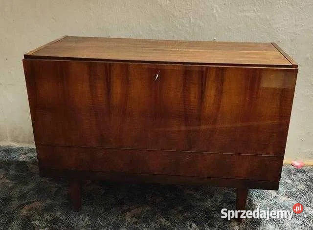 Skrzynia bieliźniarka na pościellata 70