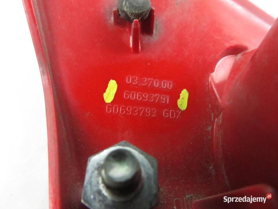 LAMPA PRAWA TYLNA KLAPA ALFA ROMEO 147 60693791 sprzedam