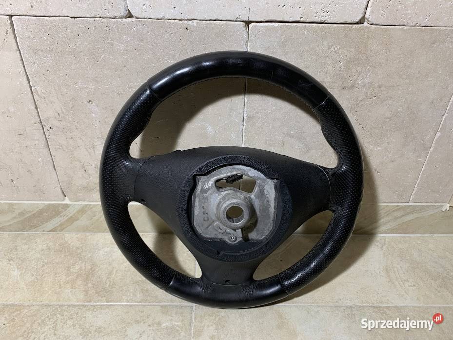 KIEROWNICA MULTIFUNKCJA BMW E87 E81 E82 E90 E91 osobowe Kierownice sprzedam