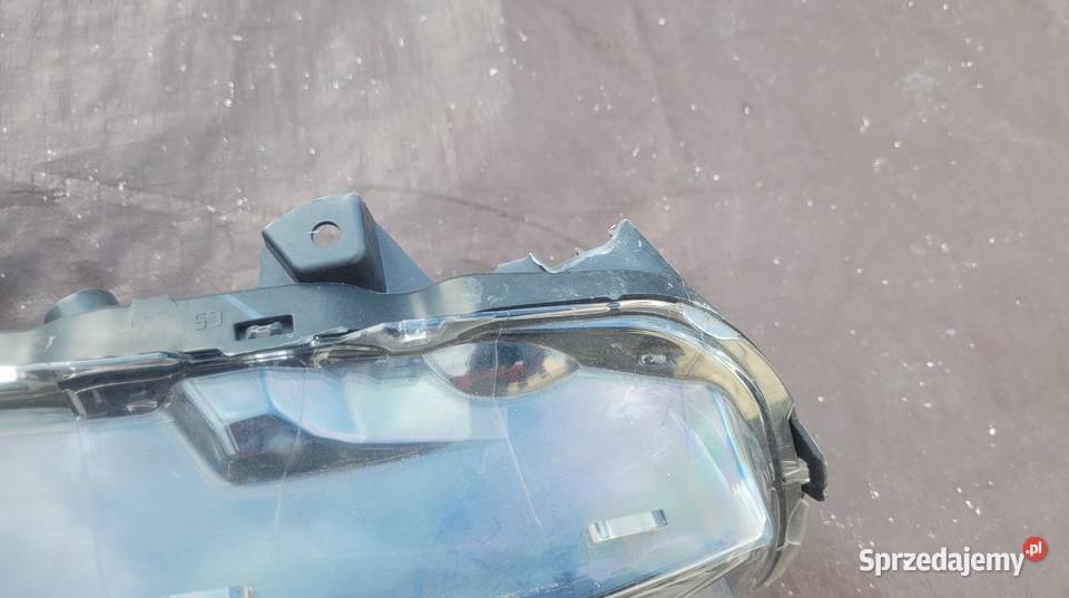 TOYOTA AURIS II LIFT REFLEKTOR PRAWY LAMPA PRAWA Lampy przednie śląskie Ruda Śląska sprzedam