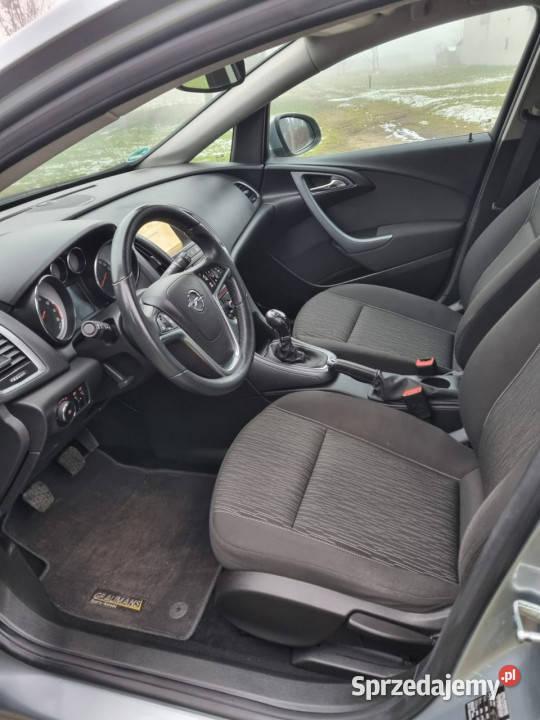 Opel Astra 14 Turbo Navi Alu 17 Lift śląskie Wojkowice Kościelne