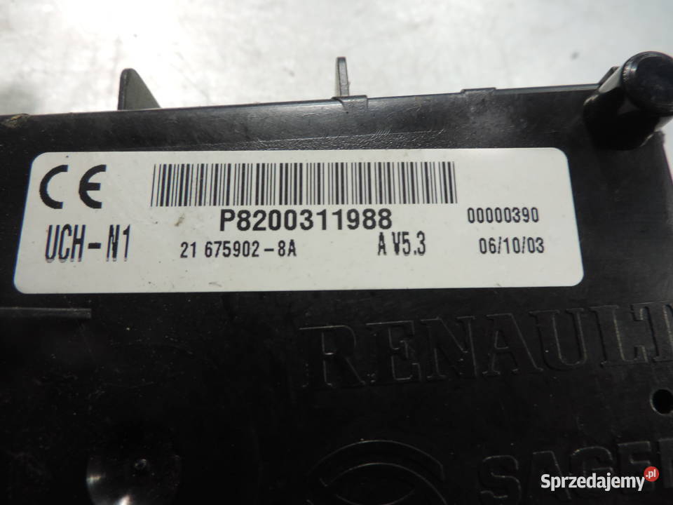 MODUŁ BSI UCHN1 P8200311988 RENAULT CLIO II Skrzynki bezpieczników Nowy Sącz sprzedam