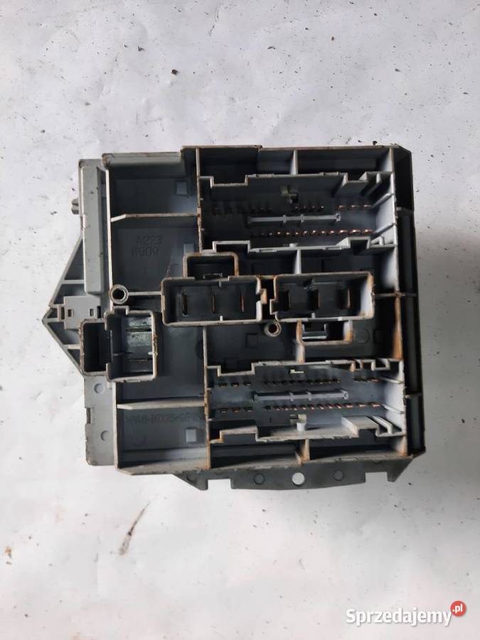 Fiat Bravo II skrzynka bezpieczników 51832042 Ksawerów