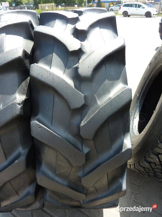 2x Opona używana rolnicza 30070R20 PIRELLI TM700 Zaścianki