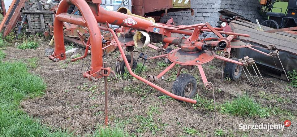 Przewracarka KUHN 54m nieuszkodzony Walidrogi
