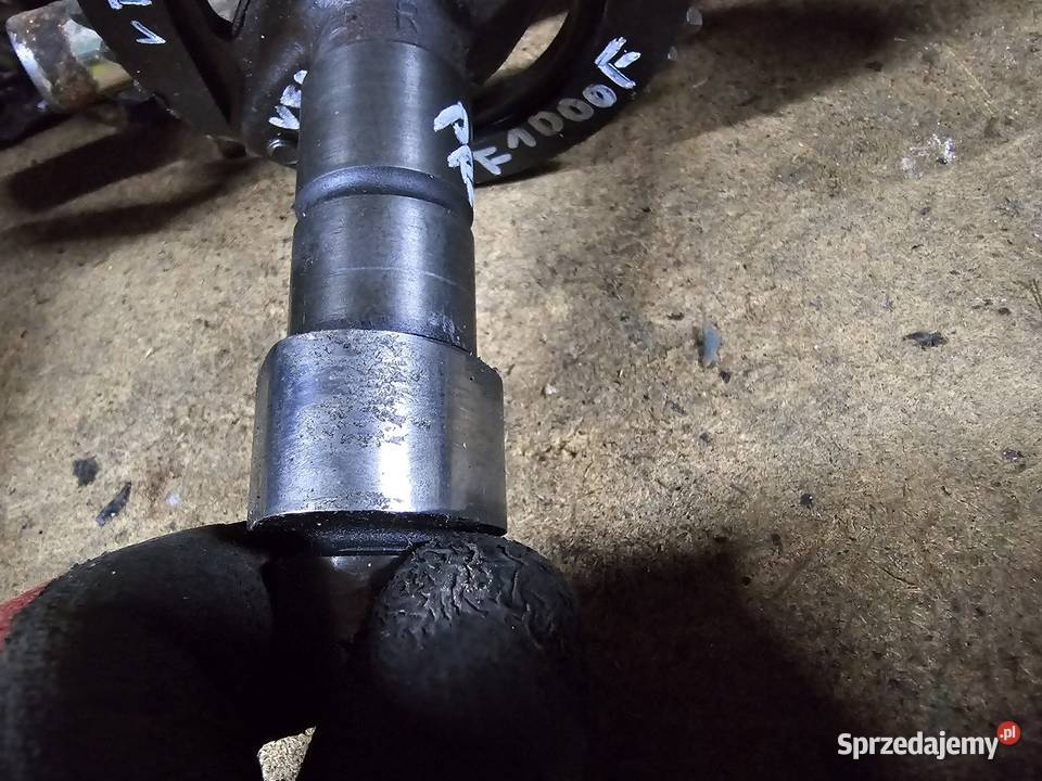 Honda vf1000f wałek wałki rozrządu głowica vf Cylindry, głowice, pierścienie Jelenia Góra