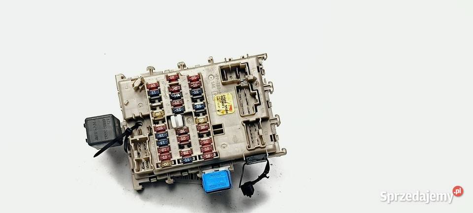 SKRZYNKA BEZPIECZNIKÓW NISSAN ALMERA 243505M300 Lipno