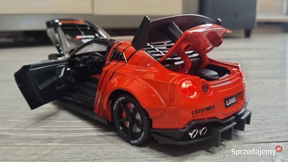 Sprzedam nowy model Nissan GTR w skali 124 Kutno sprzedam