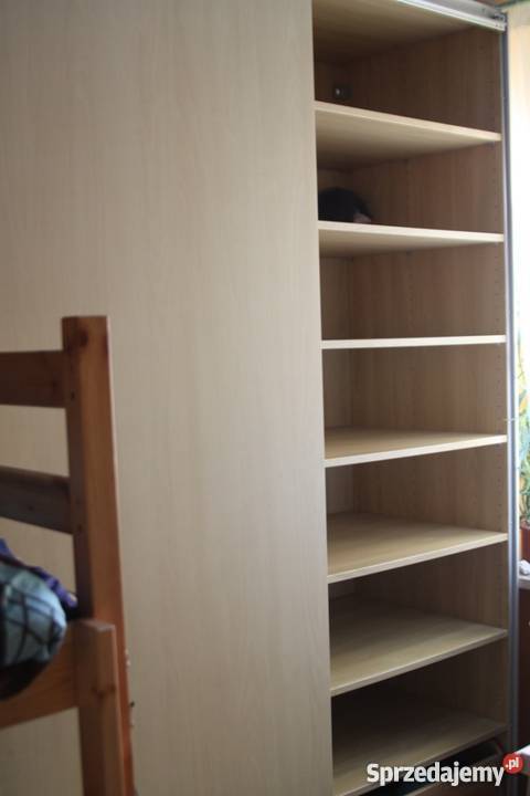 Szafa z drzwiami przesuwnymi Kraków