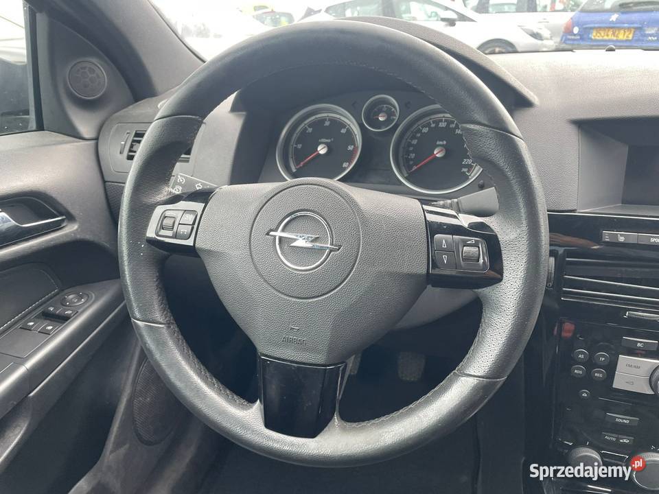 OPEL Astra GTC Coup 17 CDTi 125 sport BB668