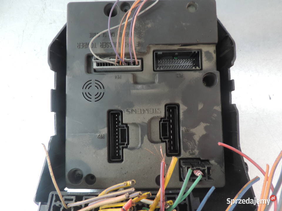 SKRZYNKA BEZPIECZNIKÓW SCENIC 1 LIFT 19 DCI Nowy Sącz