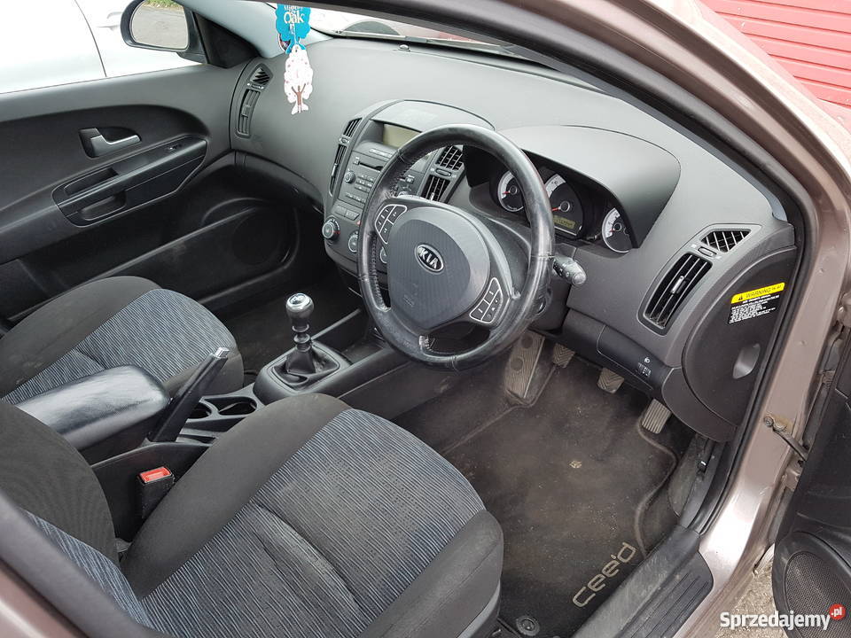 Kia Ceed 16 crdi 2007 anglik bezwypadkowy aluminiowe felgi Goleniów