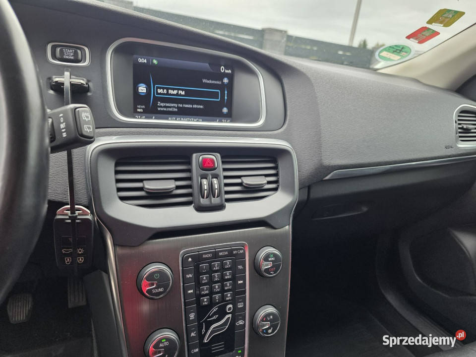 Volvo V40 SUMMUM bezwypadkowy serwisie gniazdo USB Czarnków