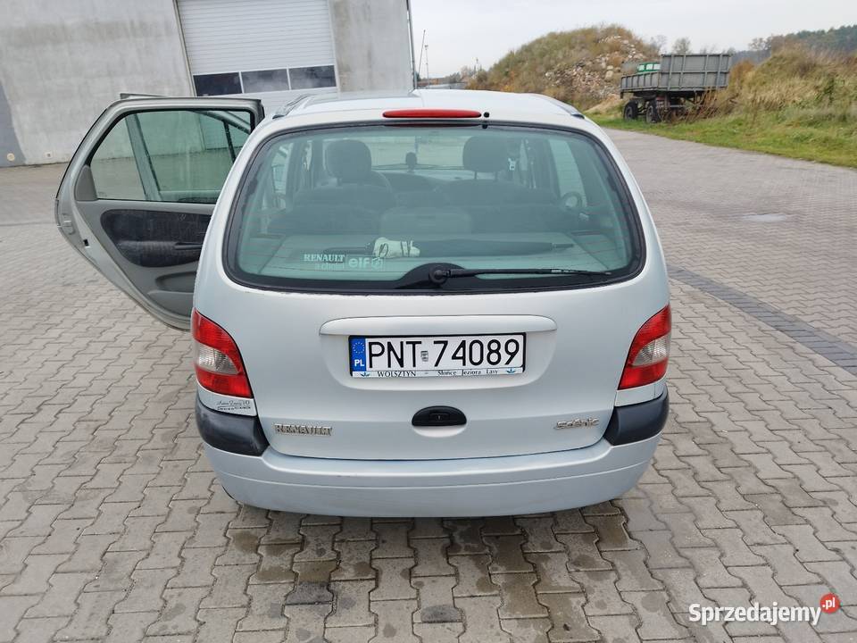 Reno scenik uszkodzony Zbąszyń