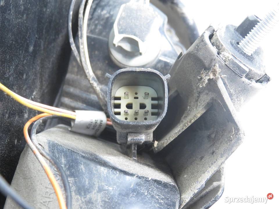 LAMPA PRAWA TYLNA FORD FOCUS MK3 F1EB13404BC osobowe sprzedam