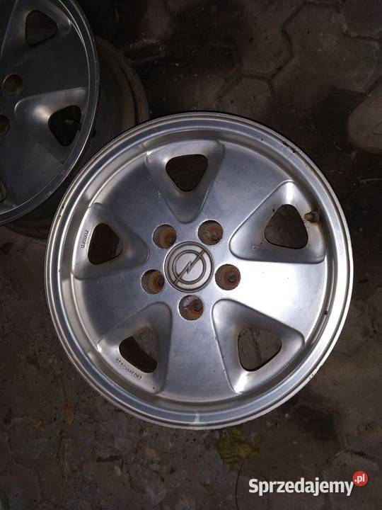 Felgi Opel Omega 3000 15x7 ET39 5x110 Kute Pozostałe łódzkie
