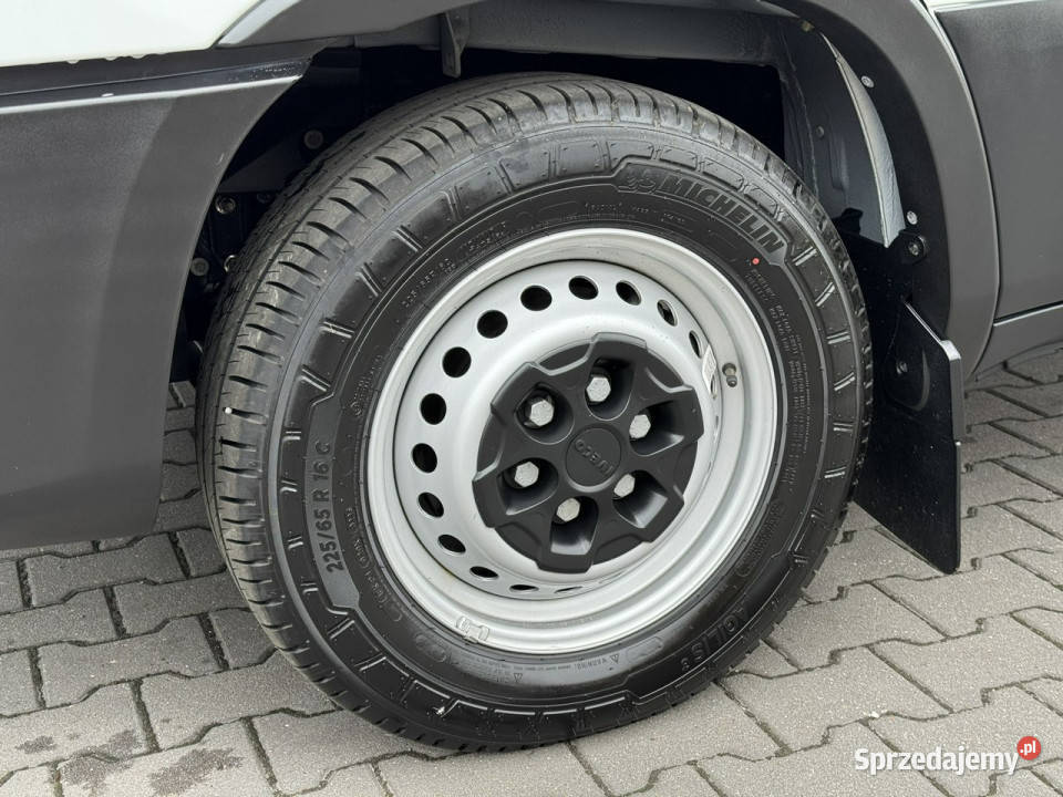 Iveco Daily 35S16 V WINDA CHŁODNIA 2929 8Palet diesel Widełki