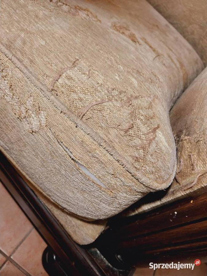 fotel na drewnianej ramie Grójec