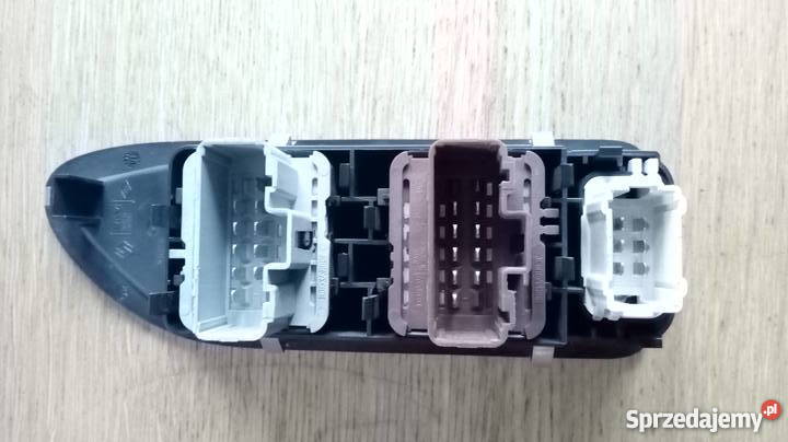 Panel sterowania szybami renault laguna