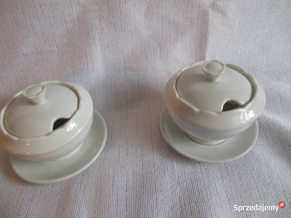 Cukierniczki białe ze spodkami Lubiana PRL 2